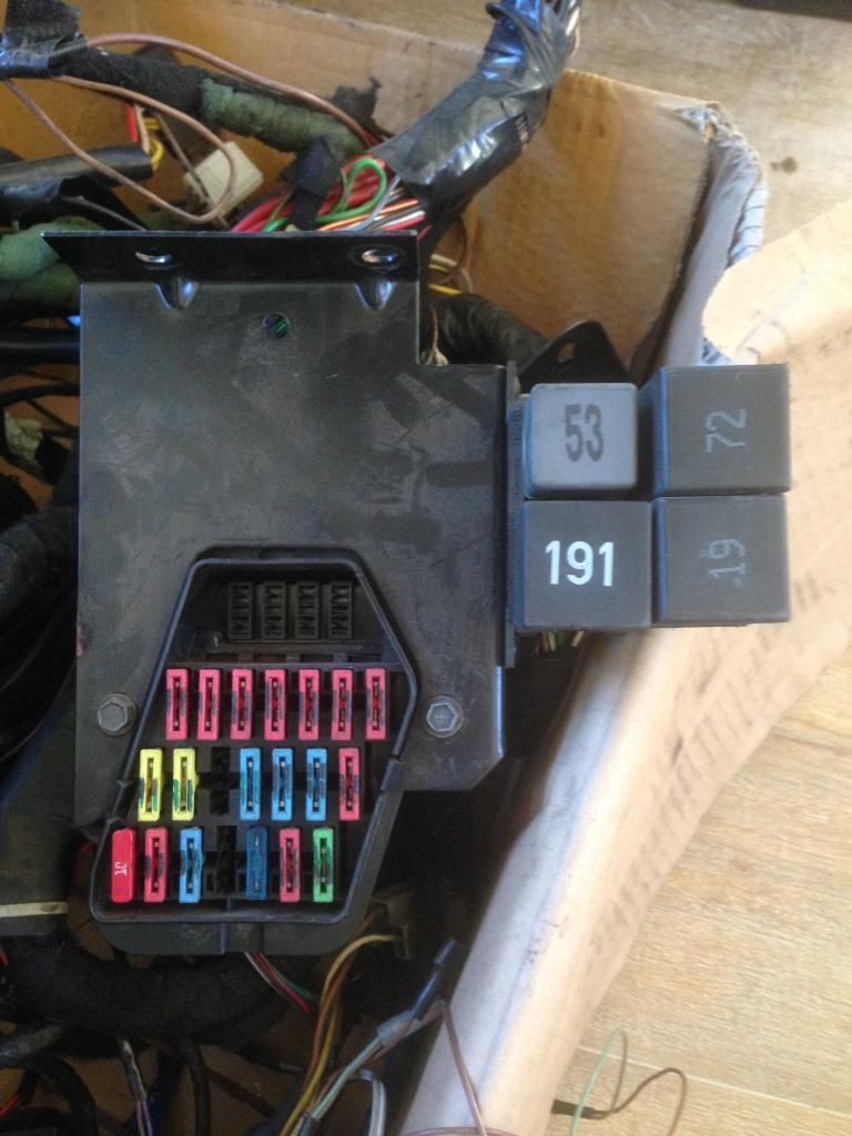 Wanted: Fuse Layout Diagram. - The Volkswagen Club of South Africa